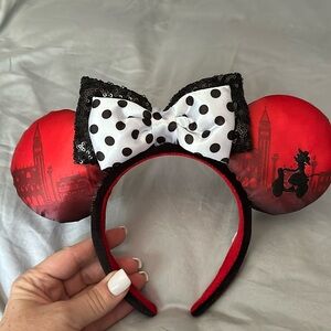 Disney ears. Epcot World Showcase Italy